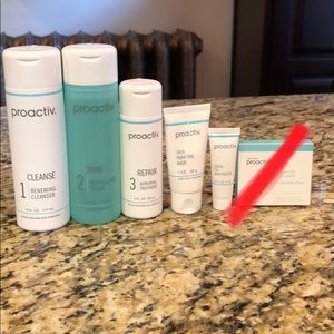 Proactive skincare set